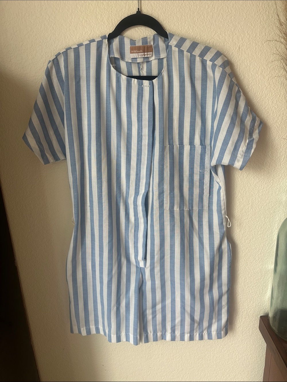 Willi Smith Light Blue and White Vertical Stripe Short-Sleeve Button-Down